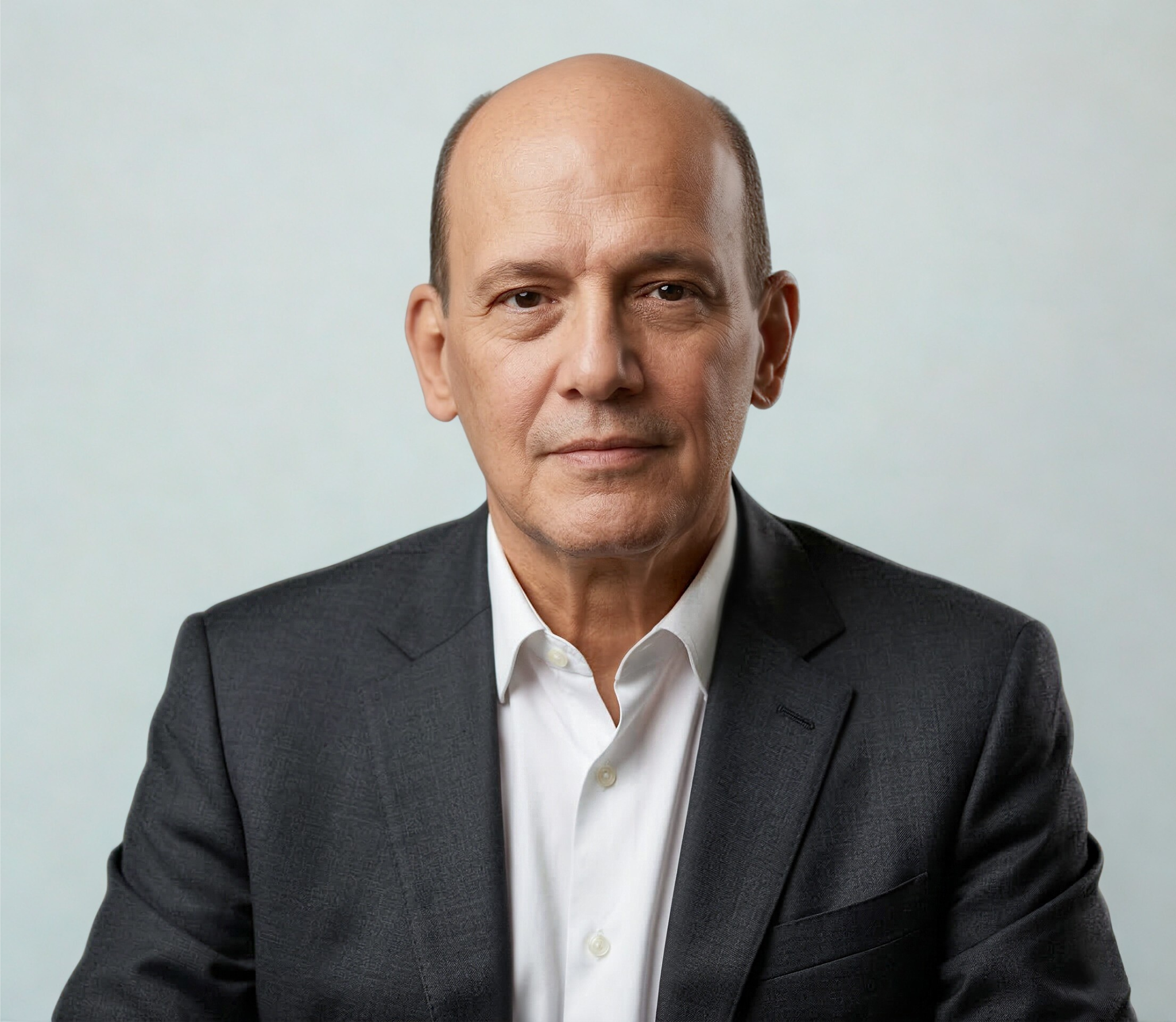 Dr. Alexandre Bierrenbach